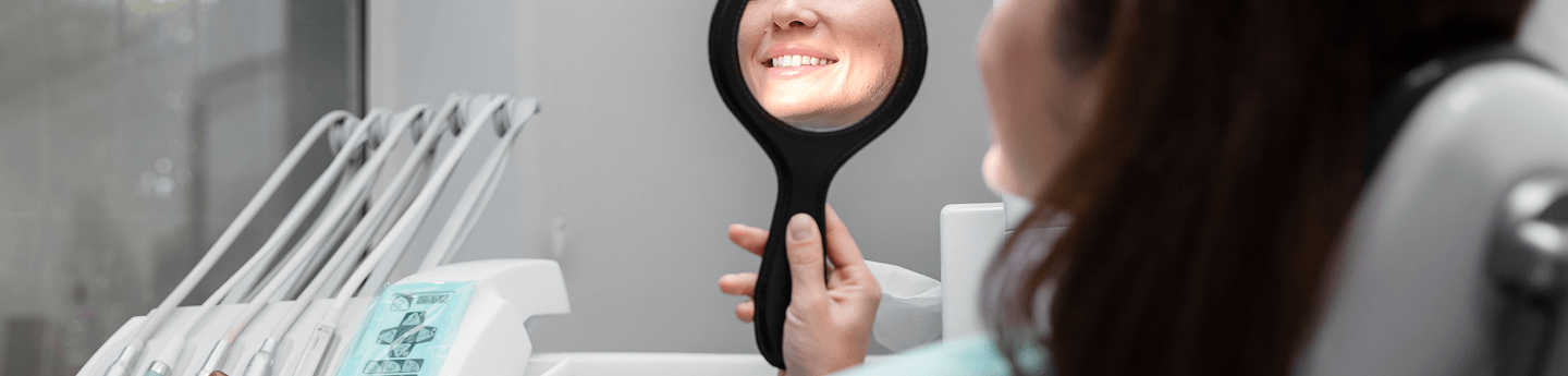 How long does zoom whitening last? Here's a woman showing off her results